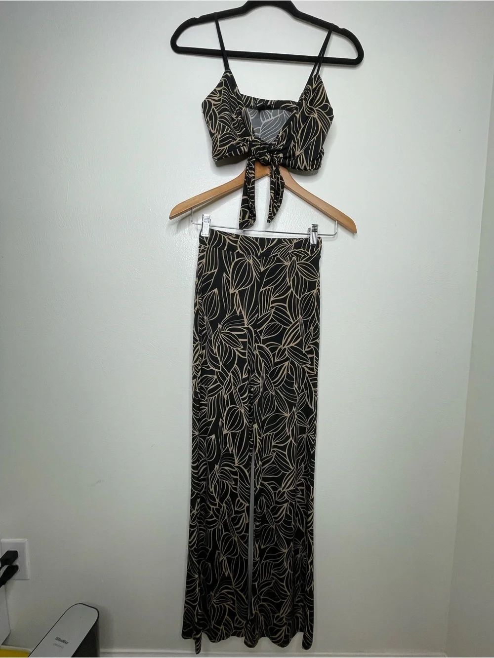 Windsor Black and Beige Leaf Print High-Waist Pants with Matching Tie-Front Top